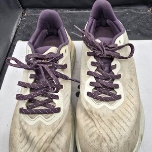 Altra Women's Purple and Cream Athletic Shoes